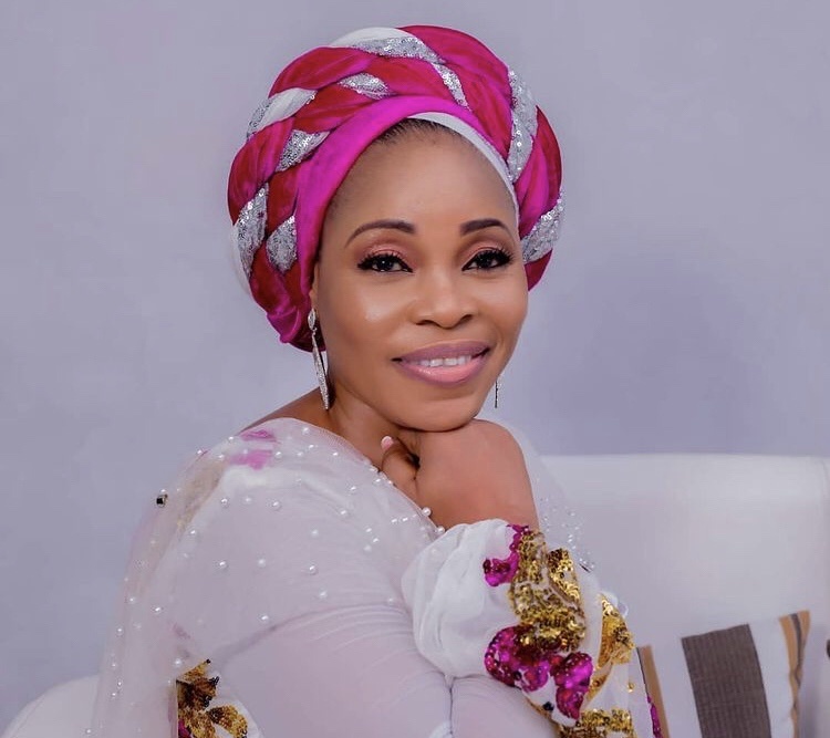 Tope Alabi Biography