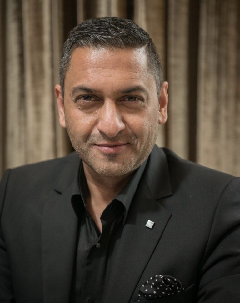 zunaid-moti-biography-age-business-and-net-worth-contents101