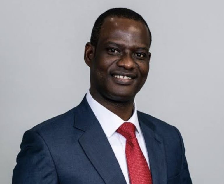 Taiwo Oyedele Biography Age Education Career And Net Worth Contents101 taiwo-oyedele-biography-age-education-career-and-net-worth-contents101