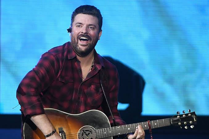 CHRIS YOUNG BIOGRAPHY