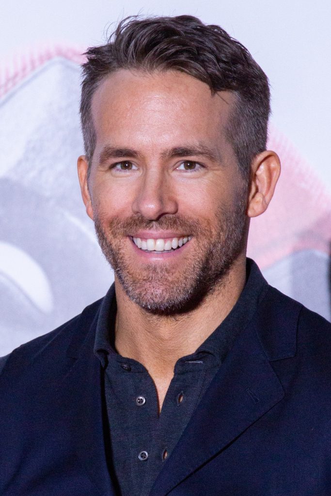 RYAN REYNOLDS BIOGRAPHY