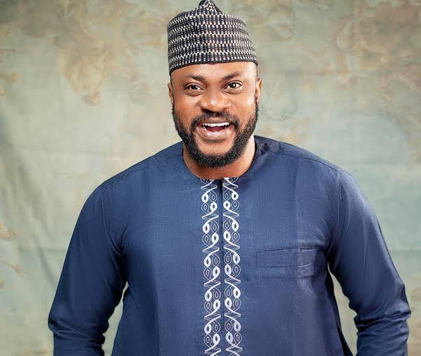 ODUNLADE JONATHAN ADEKOLA BIOGRAPHY