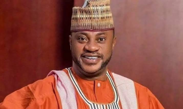 ODUNLADE JONATHAN ADEKOLA BIOGRAPHY