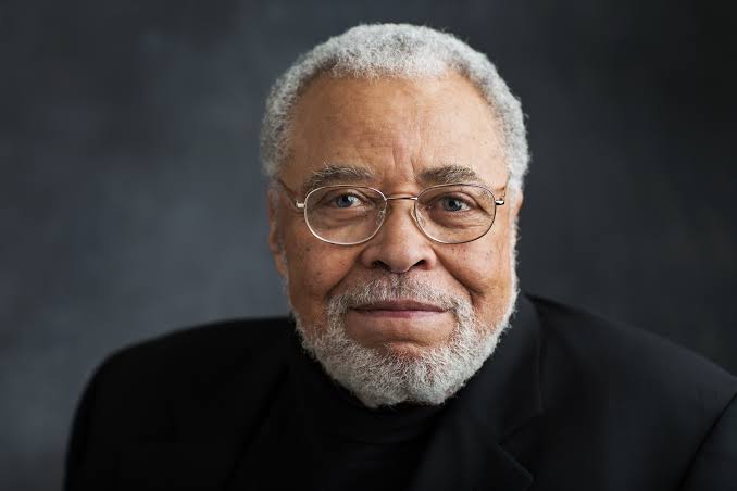 JAMES EARL JONES BIOGRAPHY