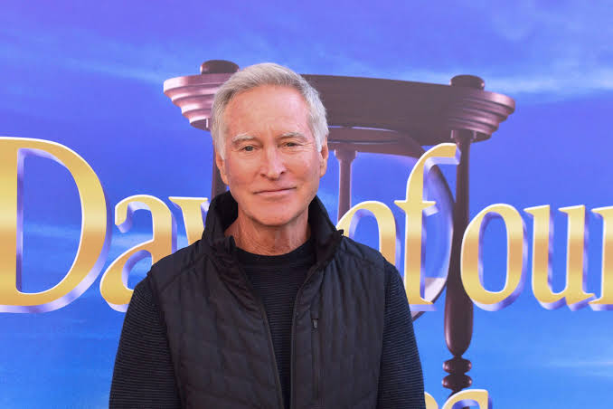 Drake hogestyn net worth 