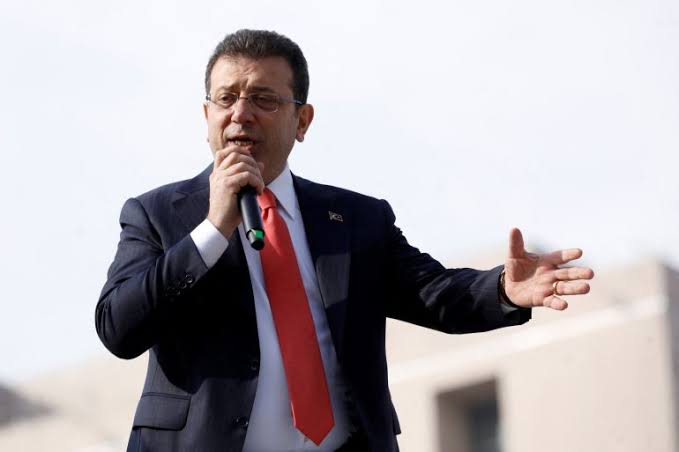 Ekrem Imamoğlu educational background 