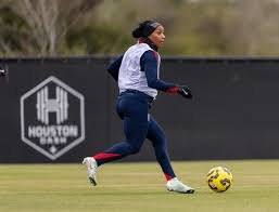 CRYSTAL DUNN NET WORTH