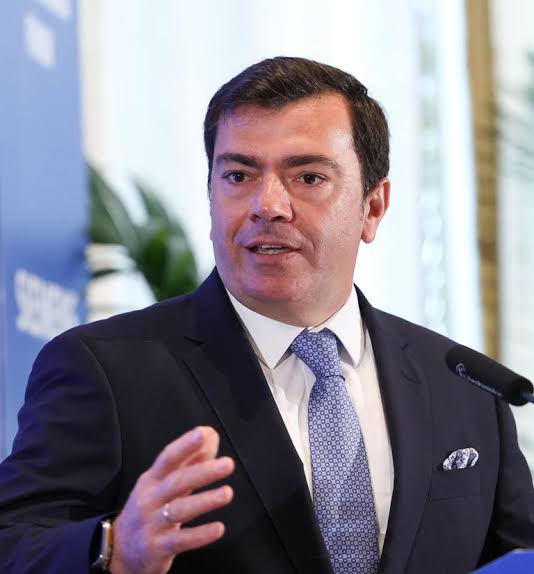 Agustín Escobar career