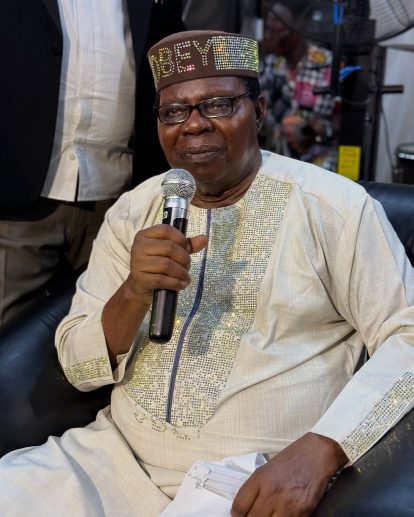 Ebenezer Obey controversies 