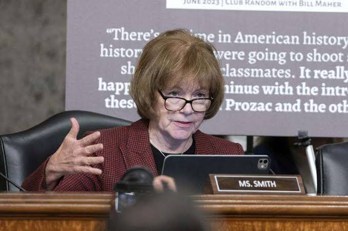 Tina Smith Career 