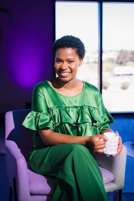 Zenande Mfenyana Personal life 