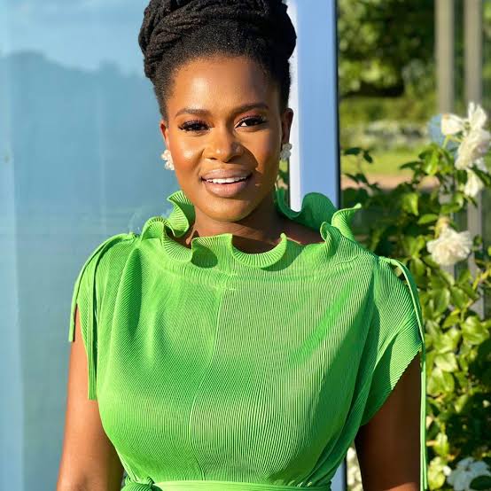 Zenande Mfenyana biography 