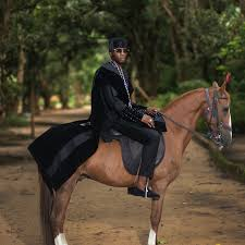 KAYIKUNMI BIOGRAPHY