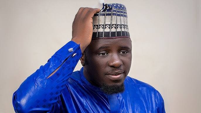 Basit Aponle Anobi Career