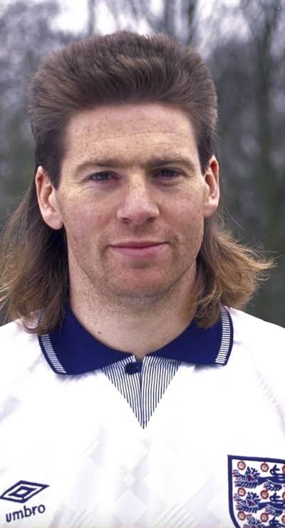 Chris Waddle educational background 