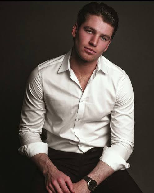 Noah Fearnley biography 