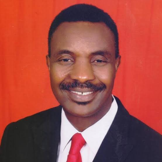 Dr Ben Nwoye educational background