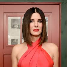 SANDRA BULLOCK BIOGRAPHY