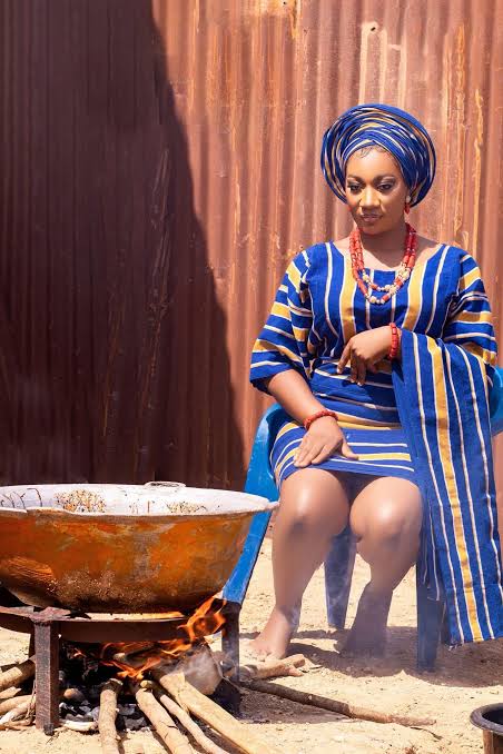 Eniola Sisi Alagbo Career 