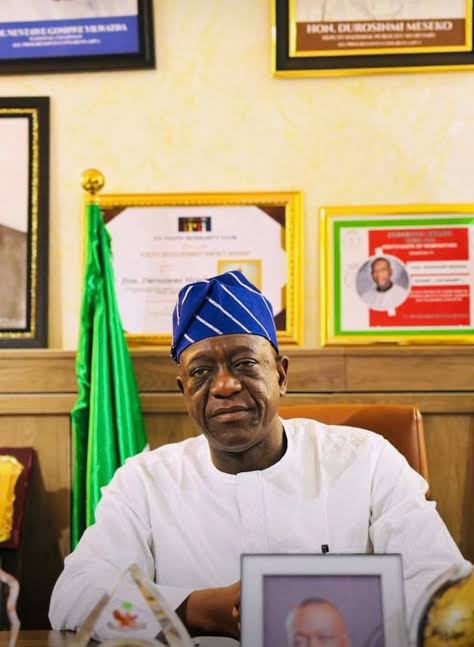 Hon. Meseko Durosinmi Josiah biography 