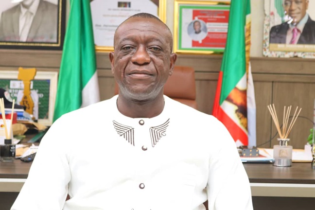 Hon. Meseko Durosinmi Josiah educational background 