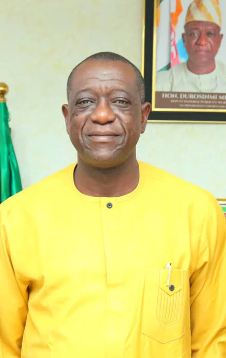 Hon. Meseko Durosinmi Josiah Career