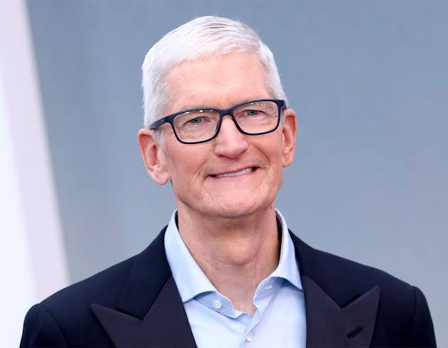 Tim Cook biography 
