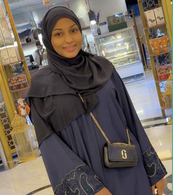 Fatima Zuntu Controversies