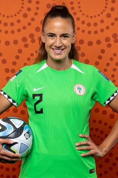 Ashleigh Plumptre Net Worth