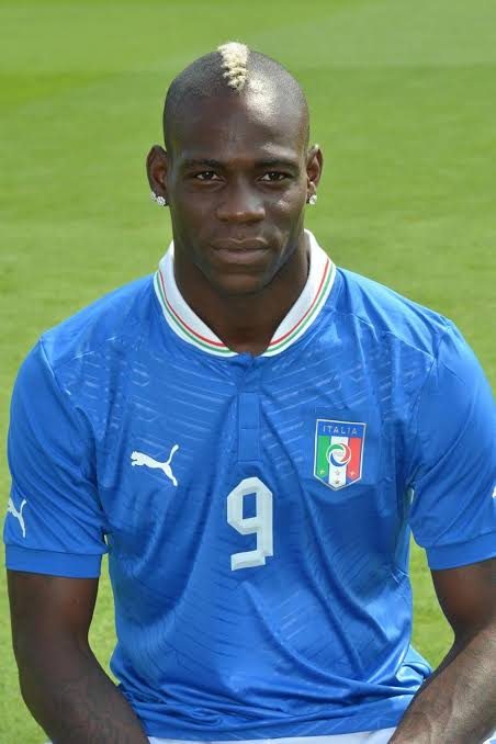 MARIO BALOTELLI BIOGRAPHY